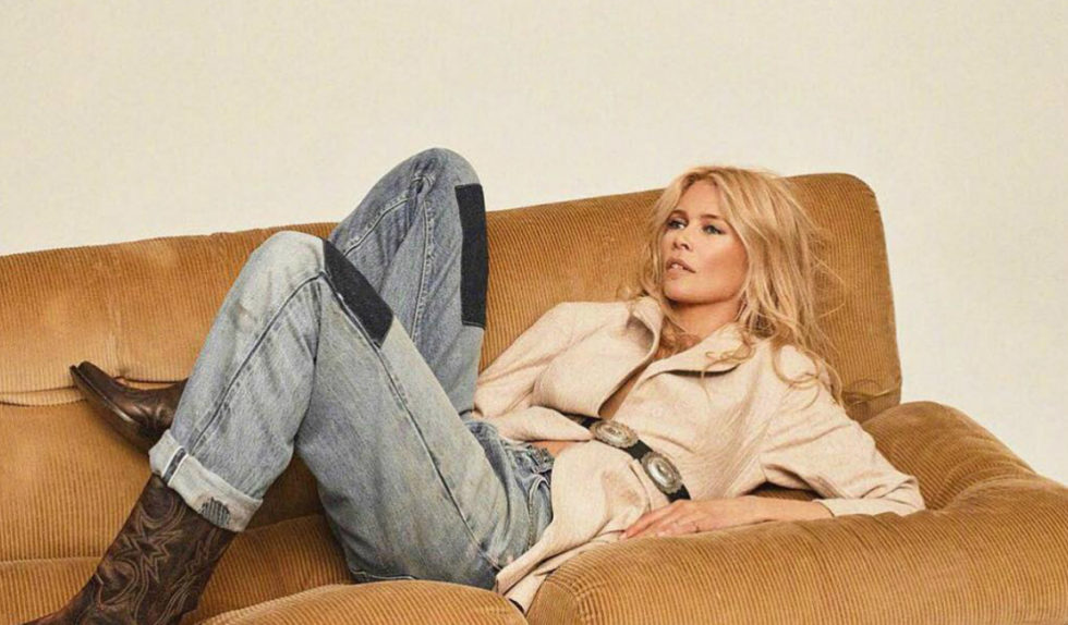 Zgadniesz ile lat ma Claudia Shiffer? Zupełnie nie wygląda na swój wiek! Zgadniesz ile lat ma Claudia Shiffer? Zupełnie nie wygląda na swój wiek!