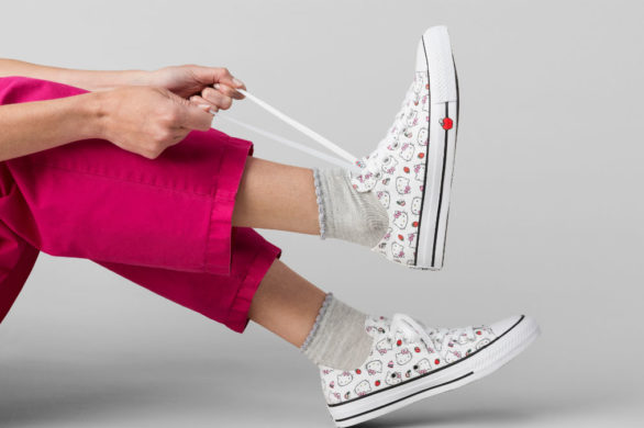 Converse x Hello Kitty powraca, aby uzupełnić Twoją świąteczną garderobę!