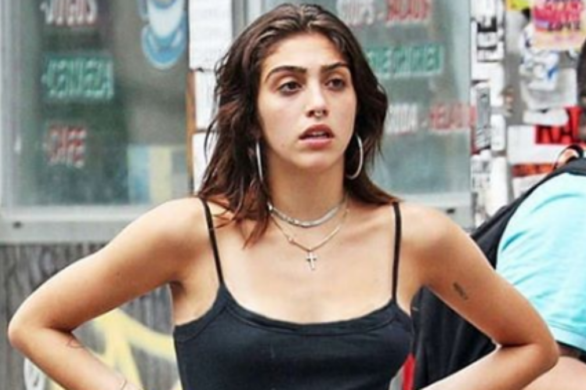 Córka Madonny debiutuje jako modelka w dziwnej kreacji na New York Fashion Week