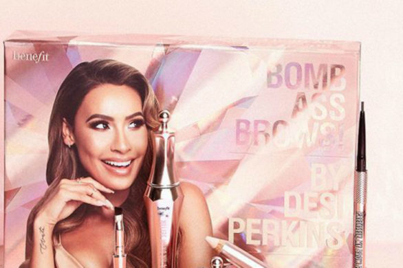 Kultowe pudełeczko do makijażu brwi od Benefit Cosmetics ma nowy, złoty kolor!