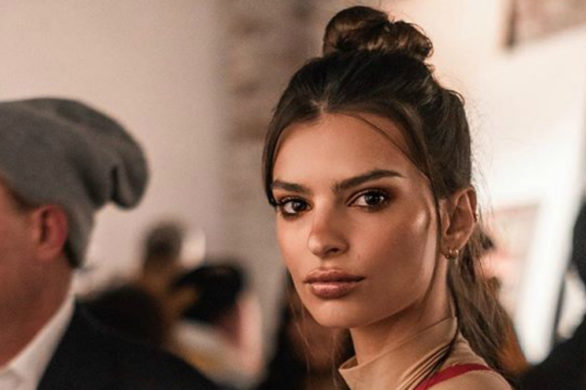 OMG! W takim kolorze włosów jeszcze nigdy nie widzieliśmy Emily Ratajkowski