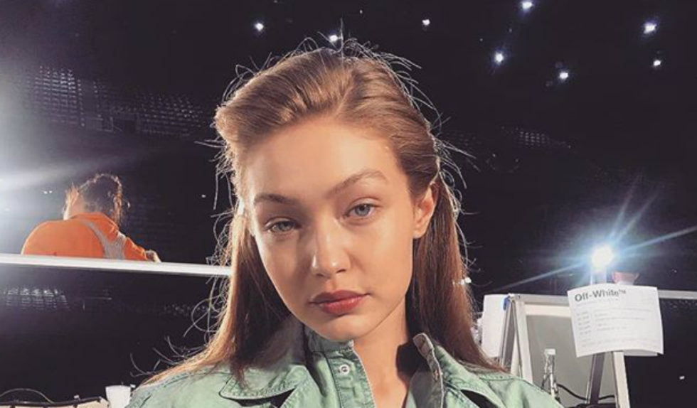 Gigi Hadid lansuje styl na wczesne lata 2000. Pamiętasz to nakrycie głowy? Gigi Hadid lansuje styl na wczesne lata 2000. Pamiętasz to nakrycie głowy?