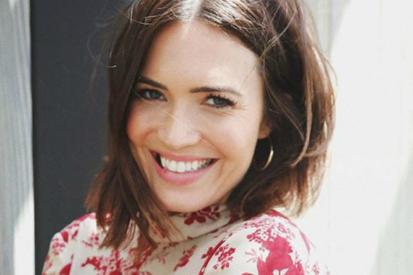 Czy microblading może wyglądać dobrze? Zobacz, jak prezentuje się u Mandy Moore!
