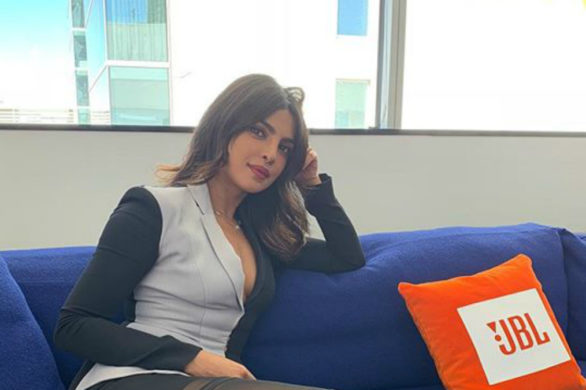 Priyanka Chopra odświeżyła swój styl i zaprezentowała się w blond włosach