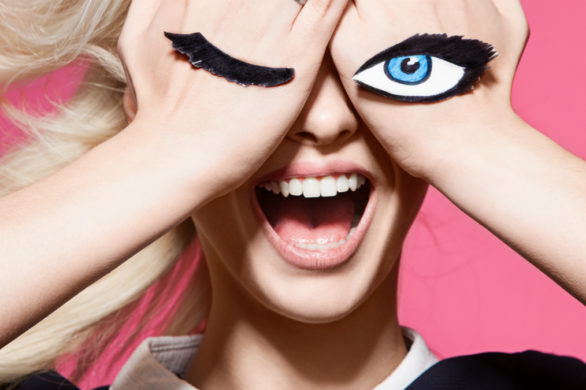 Nie wiesz jak poradzić sobie z magnetycznymi rzęsami? Oto jak zrobić to dobrze!