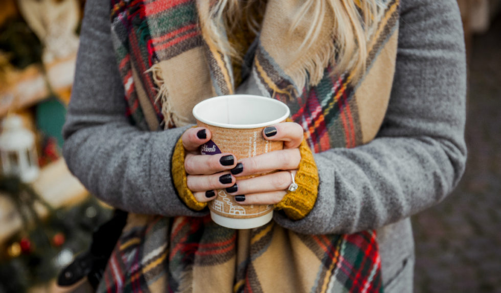 Czy tytanowe paznokcie faktycznie są lepsze od starej, dobrej hybrydy?