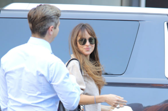 Dakota Johnson: w wersji eleganckiej czy codziennej?