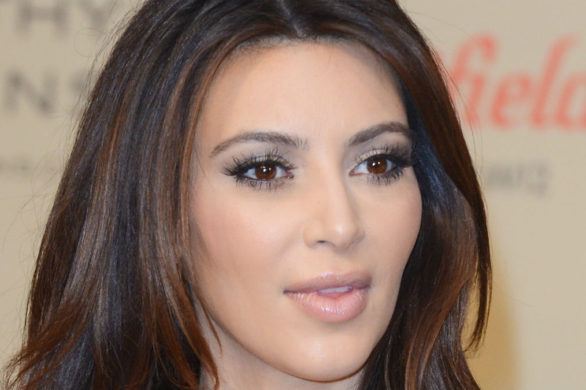 Dermatolog Kim Kardashian ujawnił, jak celebrytka walczy z cieniami pod oczami!