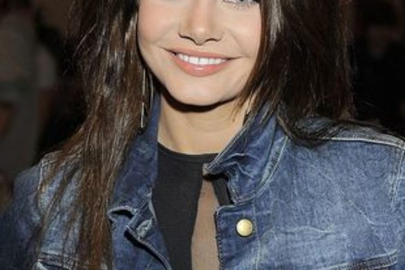 Dominika Zasiewska w prześwitującej  bluzce (FOTO)