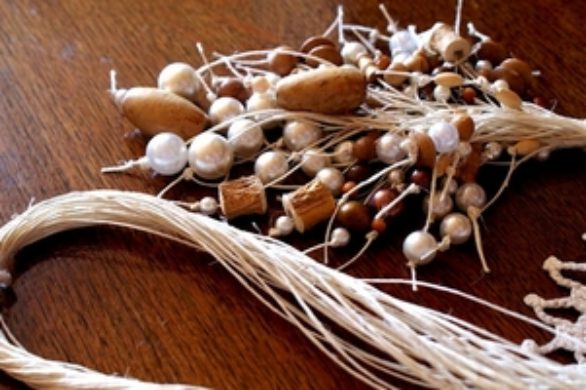 Zrób to sama: eko-naszyjnik z lnu (FOTO)