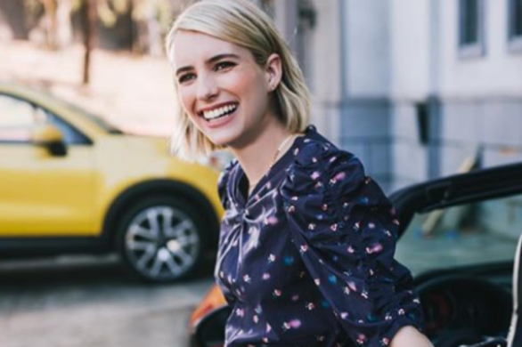 Emma Roberts zmieniła kolor włosów. Ktoś jeszcze wybiera takie odcienie?