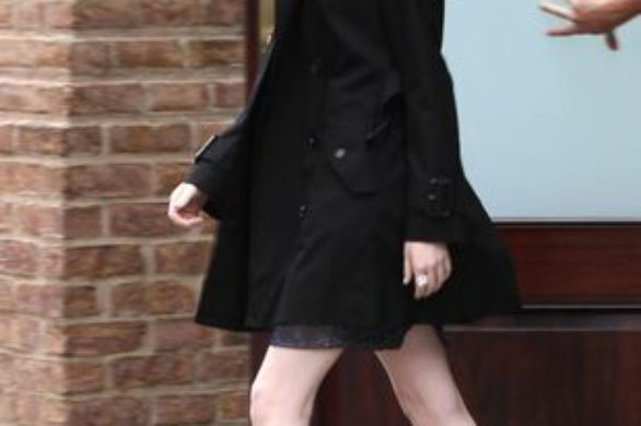 Czyje to zgrabne nogi?