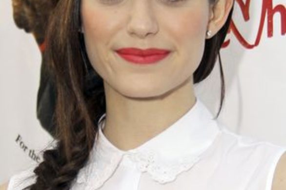 Emmy Rossum w dziewczęcym wydaniu (FOTO)