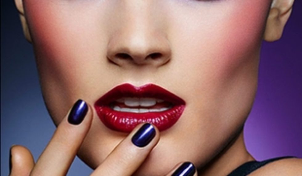Estee Lauder Vivid Shine (FOTO)