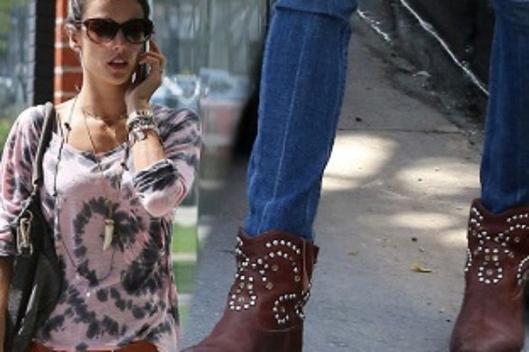 Alessandra Ambrosio w botkach z ćwiekami