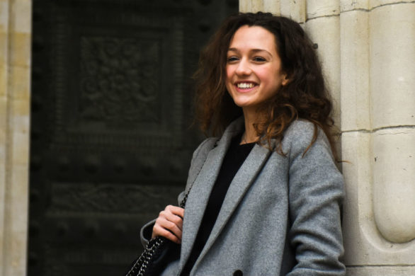 Styl francuskich dziewczyn. Te konta na Instagramie są przepełnione inspiracjami