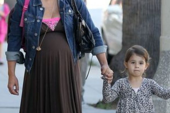 Ciążowy look Sarah Michelle Gellar (FOTO)