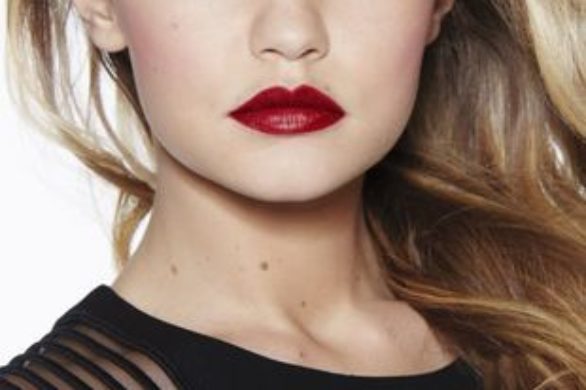 Gigi Hadid nową twarzą Maybelline New York (FOTO)