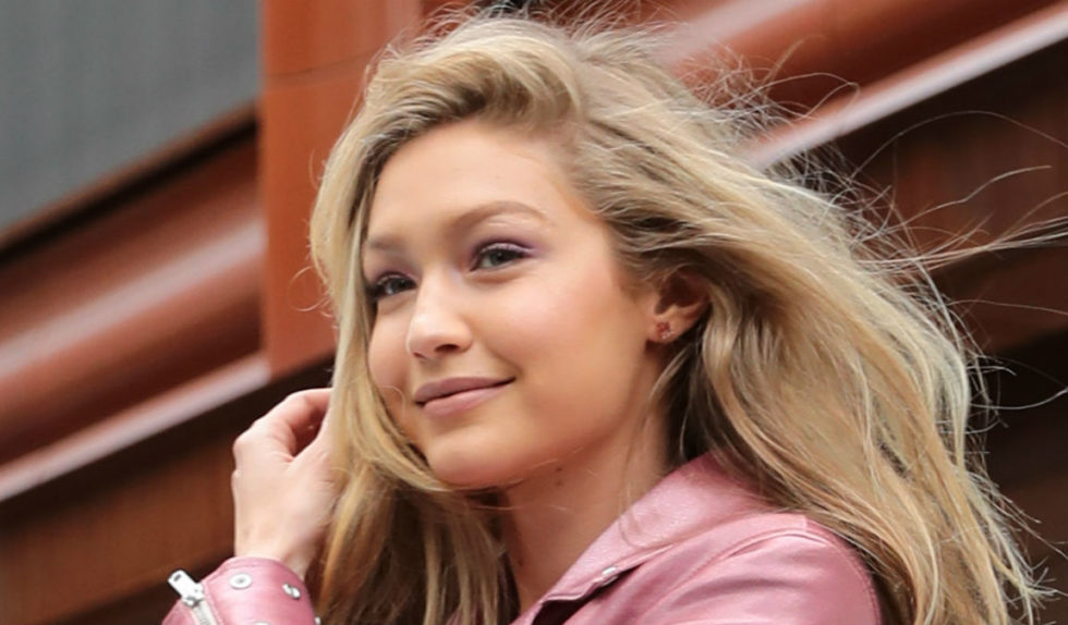 Gigi Hadid zrobiła grzywkę, o której marzą wszystkie dziewczyny! Wygląda bosko! Gigi Hadid zrobiła grzywkę, o której marzą wszystkie dziewczyny! Wygląda bosko!