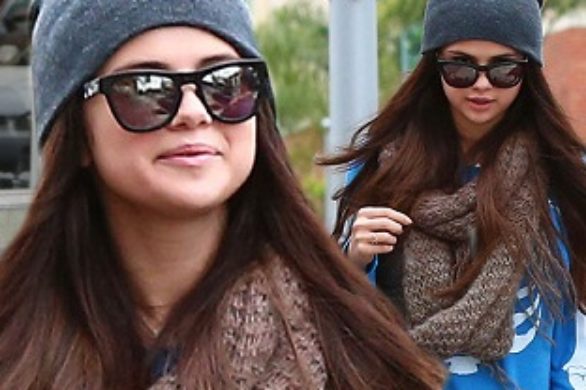 Selena Gomez w oversizowej bluzie