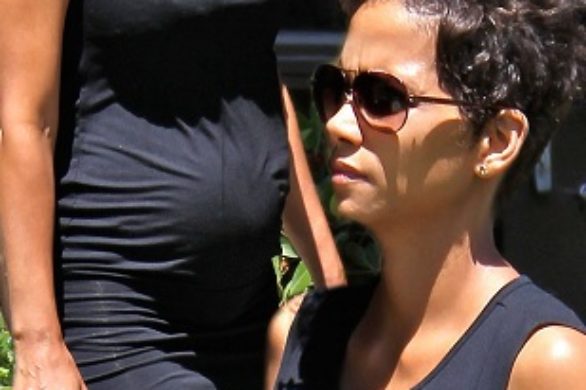 Halle Berry w ciążowej stylizacji