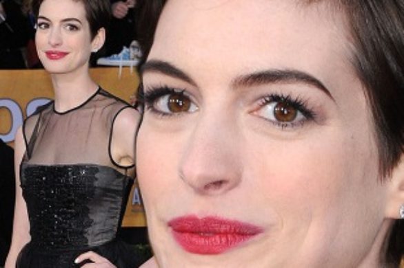 Anne Hathaway w czarnej sukni Giambattisa Valli