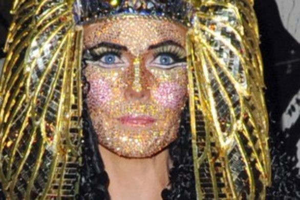 Ona Halloween świętowała miesiąc później (FOTO)