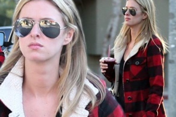 Nicky Hilton w kurtce w kratę