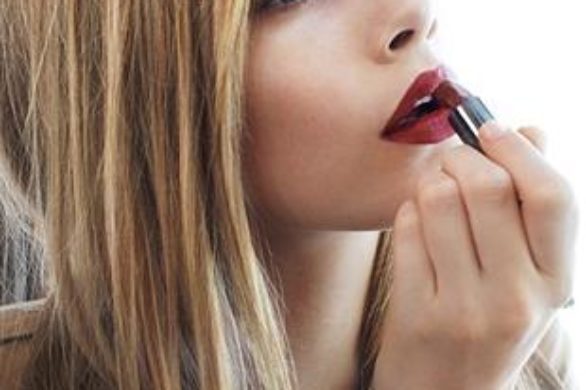 Aksamitne szminki od Burberry Beauty