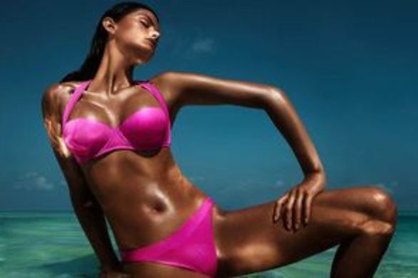 Isabeli Fontana dla H&M Beach Sensation
