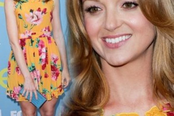 Jayma Mays w sukience Dolce&Gabbana (FOTO)