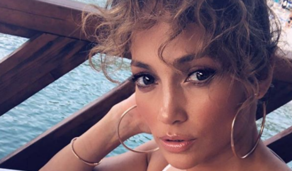 Takiego ciała mogą pozazdrościć 20-latki. Jennifer Lopez kusi w skąpym bikini Takiego ciała mogą pozazdrościć 20-latki. Jennifer Lopez kusi w skąpym bikini