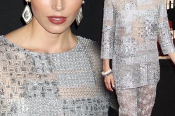 Jessica Biel w zestawie od Oscara de la Renta (FOTO)