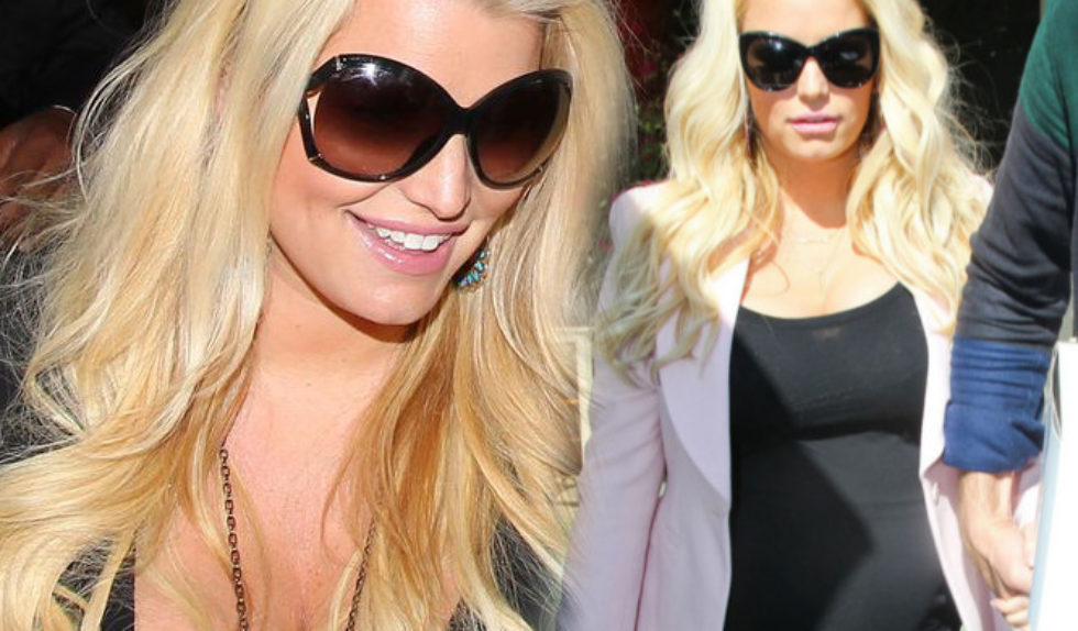 Jessica Simpson chudnie, bo dużo chodzi Jessica Simpson chudnie, bo dużo chodzi