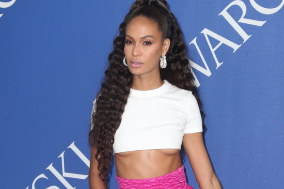 Joan Smalls używa kremu przeciwsłonecznego do konturowania twarzy!