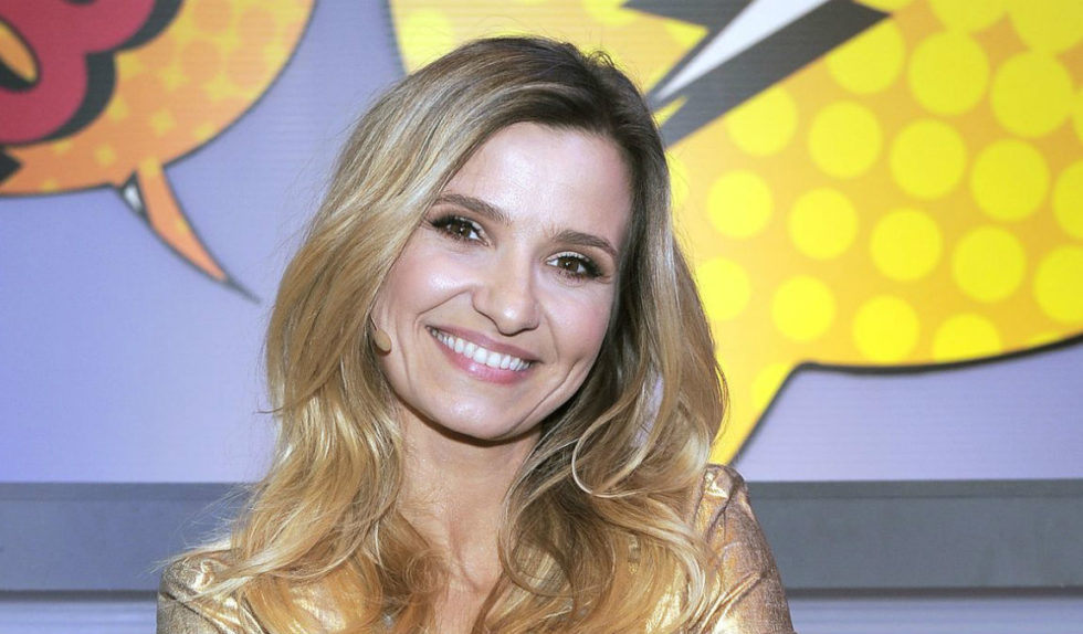 Joanna Koroniewska znów eksperymentuje. Tak ciemnych włosów jeszcze nie miała Joanna Koroniewska znów eksperymentuje. Tak ciemnych włosów jeszcze nie miała