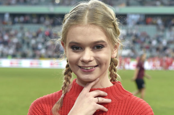 Julia Wróblewska idzie w ślady starszych koleżanek z branży. Zrobiła doczepy