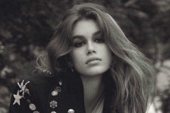 Kaia Gerber jeszcze nigdy nie miała takiej fryzury! Jak ona to udźwignęła?!