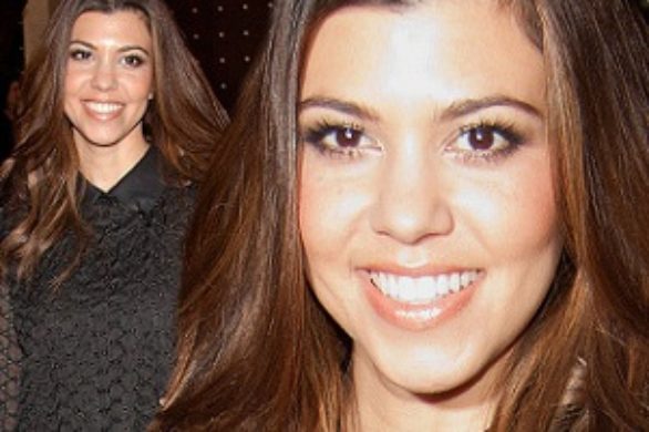 Kourtney Kardashian w szerokiej tunice