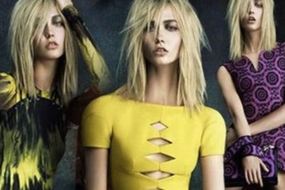 Blond Karlie Kloss w kampanii Versus