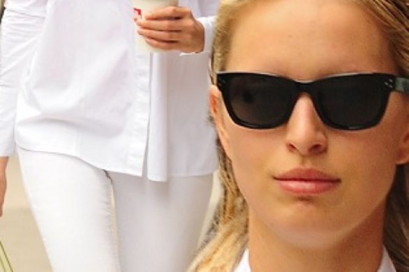 Karolina Kurkova cała w bieli