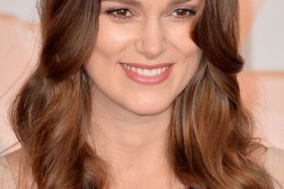 Keira Knightley w ciąży postawiła na Valentino (FOTO)