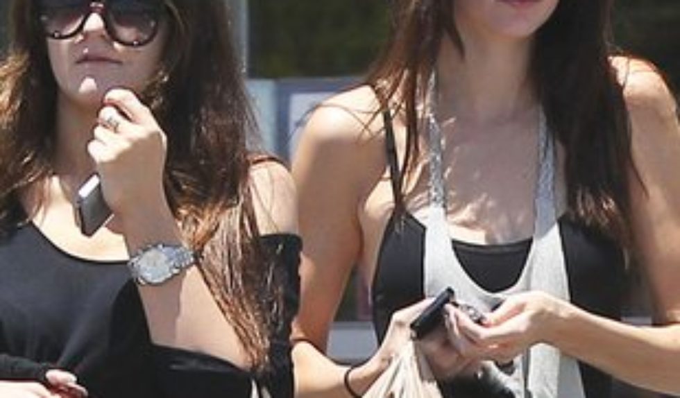 Siostry Kendall i Kylie Jenner na zakupach (FOTO) Siostry Kendall i Kylie Jenner na zakupach (FOTO)