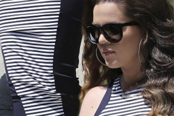 Khloe Kardashian w dopasowanej sukience