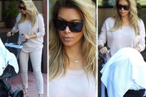 Kim Kardashian w pastelowych jeansach (FOTO)