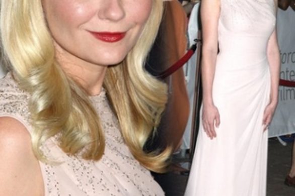 Kirsten Dunst w jasnej sukni do ziemi (FOTO)