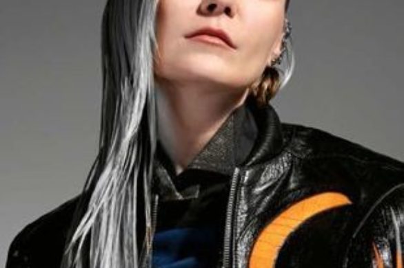 Kirsten Dunst na okładce Bullett Magazine