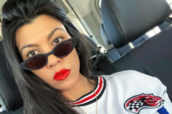 Kourtney Kardashian też pokazuje swoje stare zdjęcia. Chce być jak Kim?