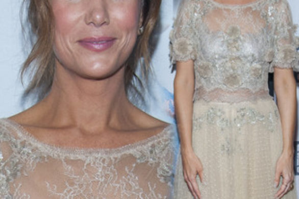 Kristen Wiig w jasnej sukni Marchesa