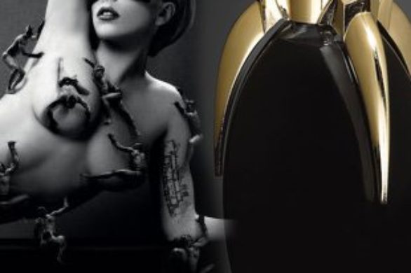 Półnaga Lady Gaga reklamuje perfumy (FOTO)